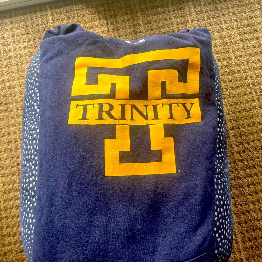 Navy Trinity College Men’s XL Sweatshirt, Under Armour